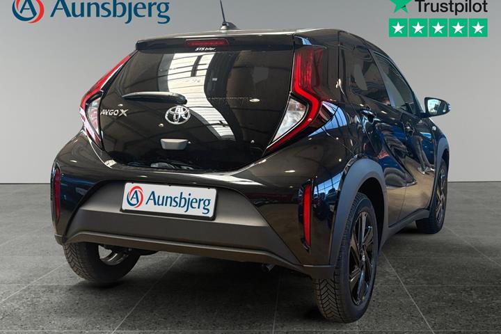 Sort Toyota Aygo X fra 2025