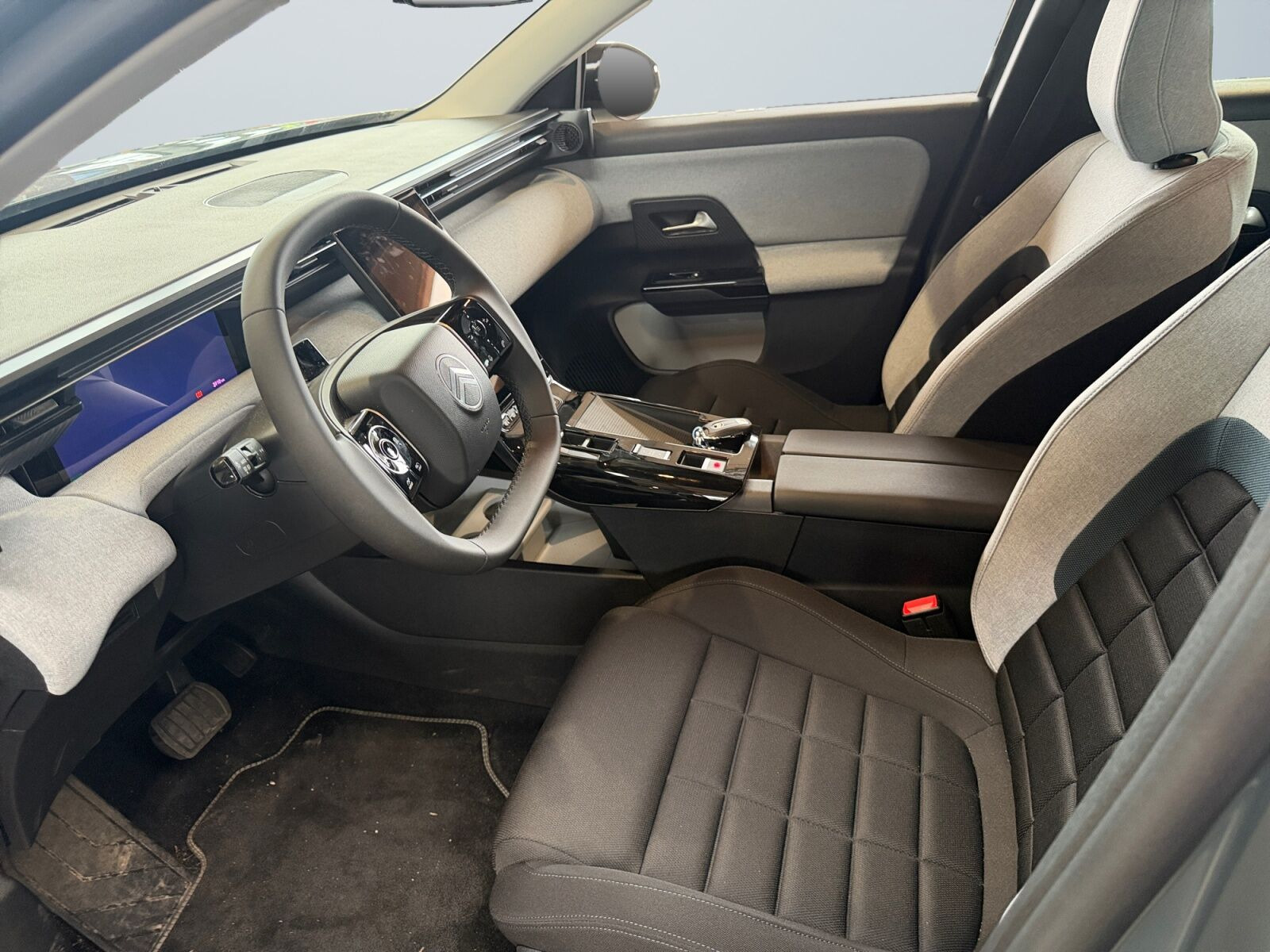 Grå Citroën ë-C5 Aircross fra 2025