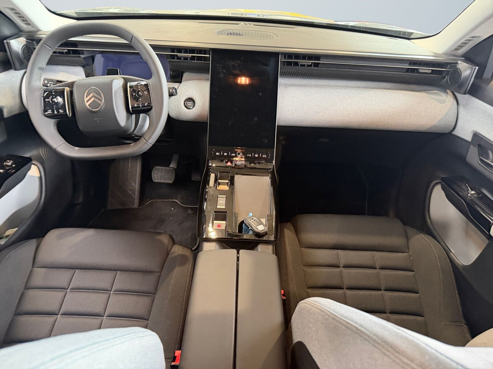 Grå Citroën ë-C5 Aircross fra 2025
