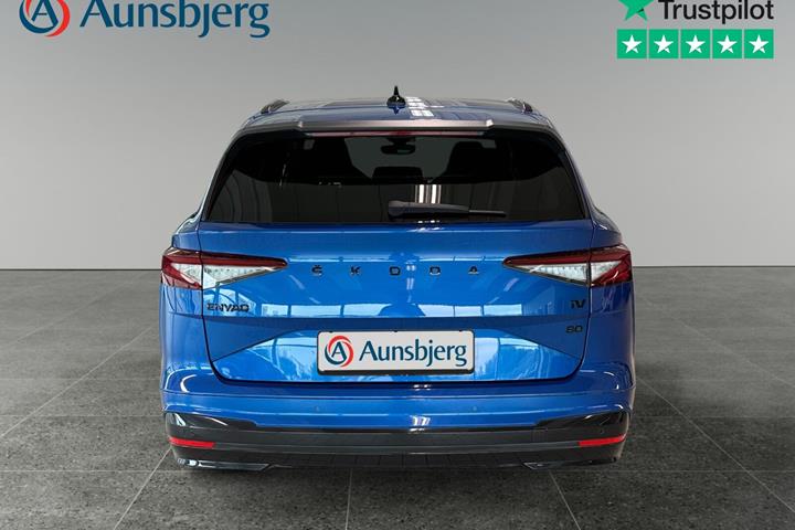 Blå Skoda Enyaq fra 2023