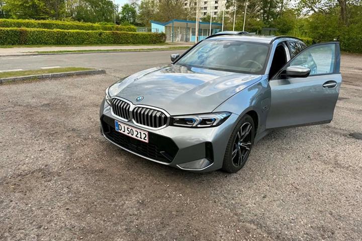 undefined BMW 330e fra 2023