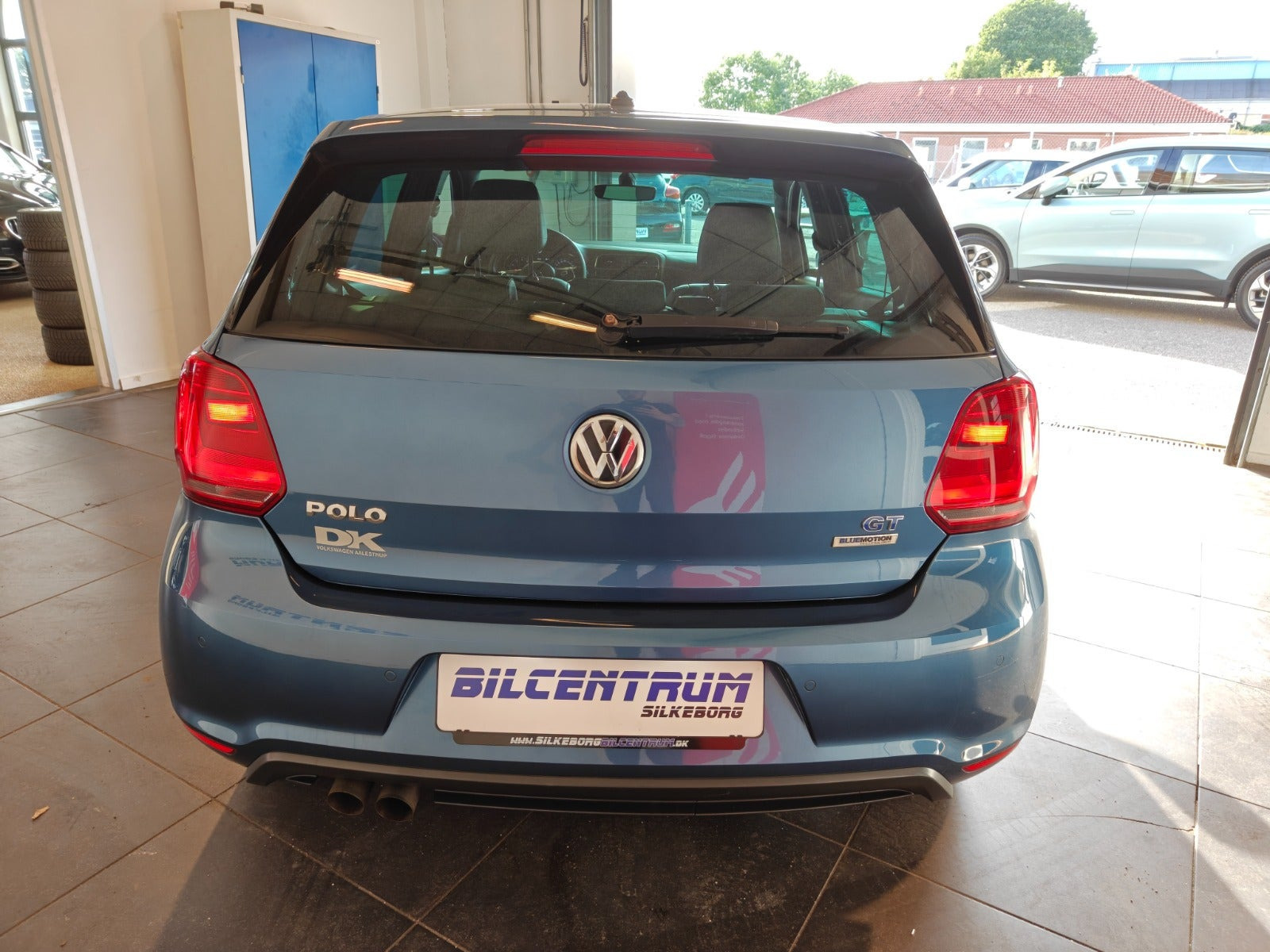 Blå VW Polo fra 2017