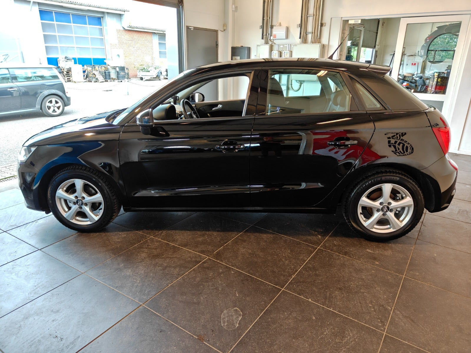 Sort Audi A1 fra 2018
