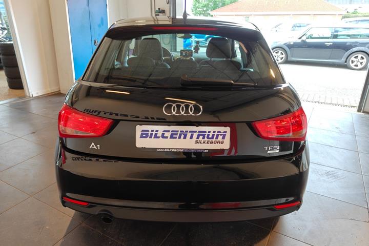 Sort Audi A1 fra 2018