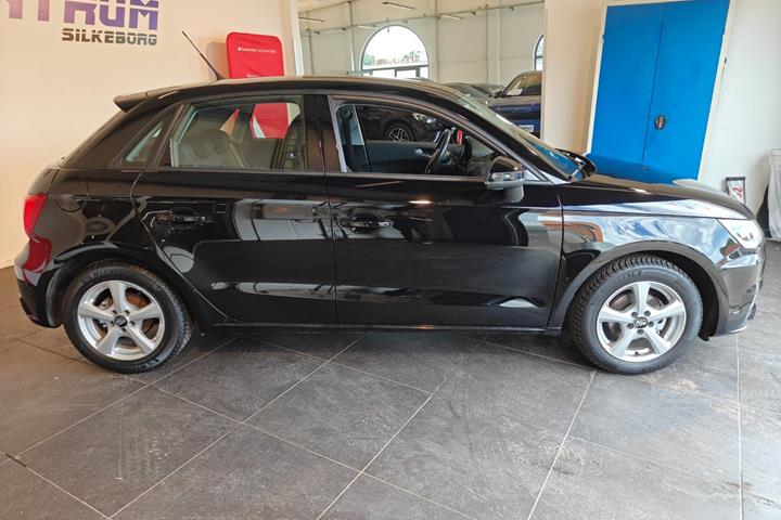 Sort Audi A1 fra 2018