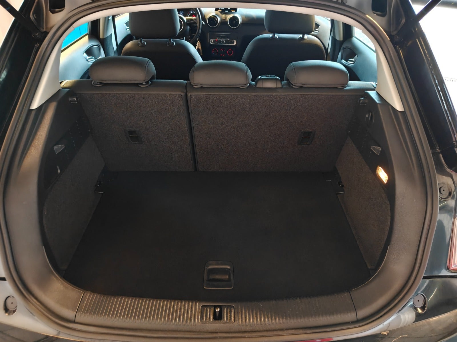 Sort Audi A1 fra 2018