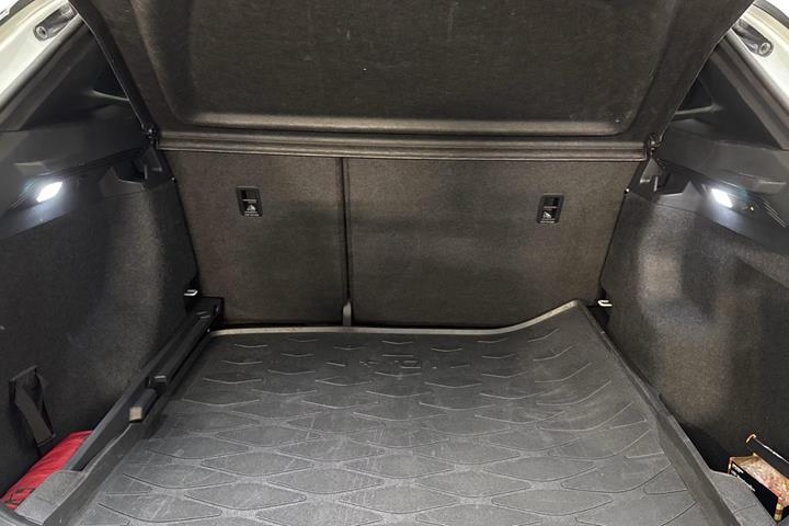 Hvid VW ID.4 fra 2024