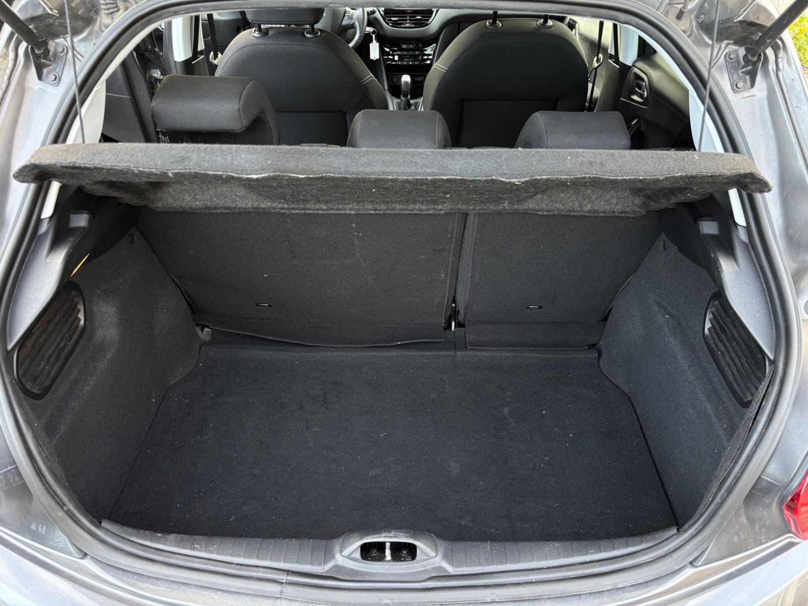 undefined Peugeot 208 fra 2019