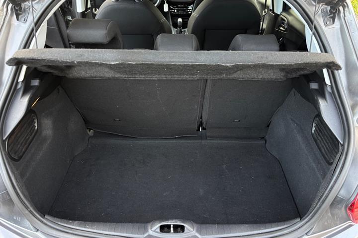 undefined Peugeot 208 fra 2019