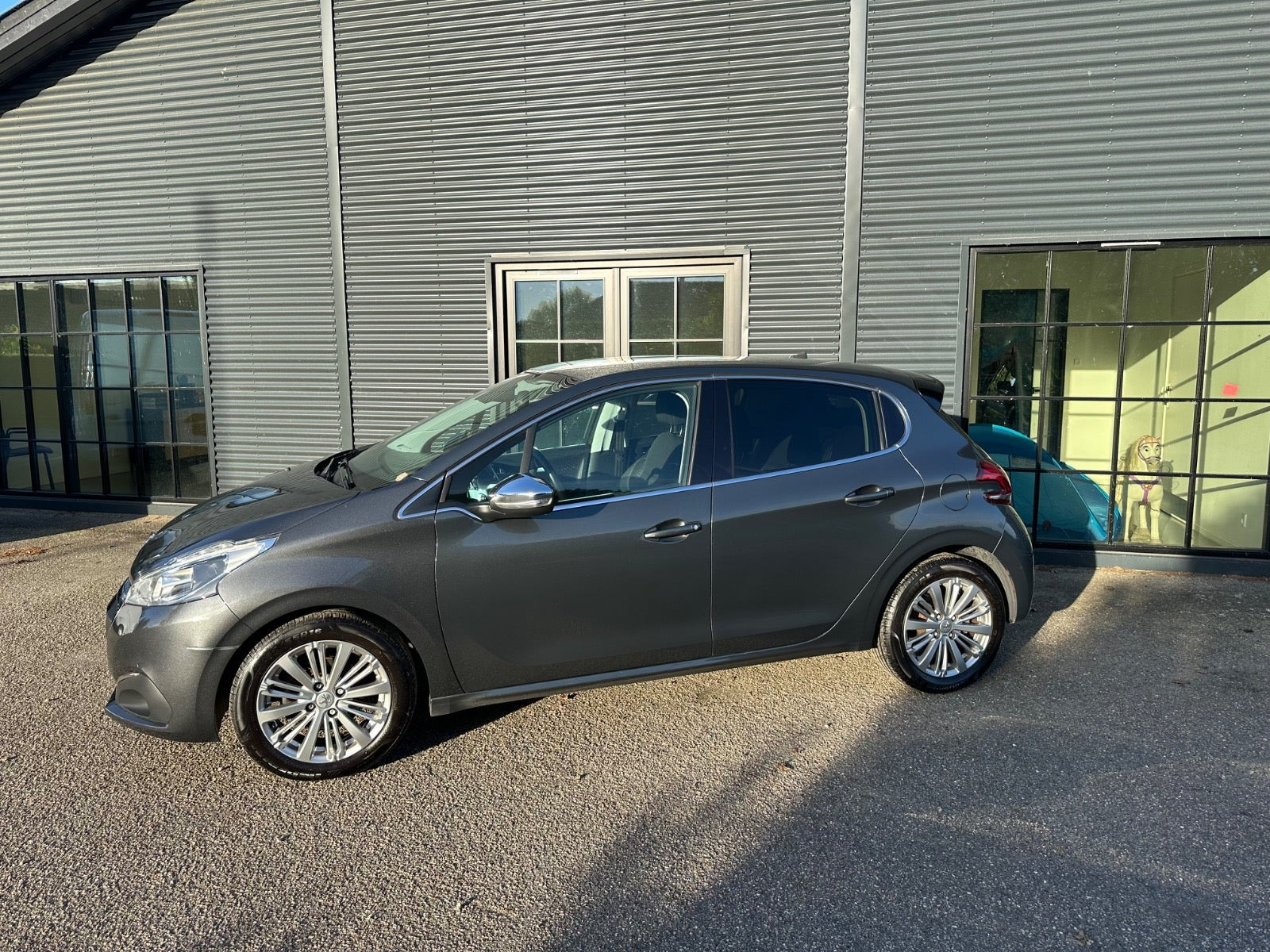 undefined Peugeot 208 fra 2017