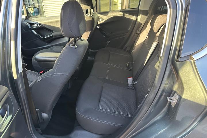 undefined Peugeot 208 fra 2017