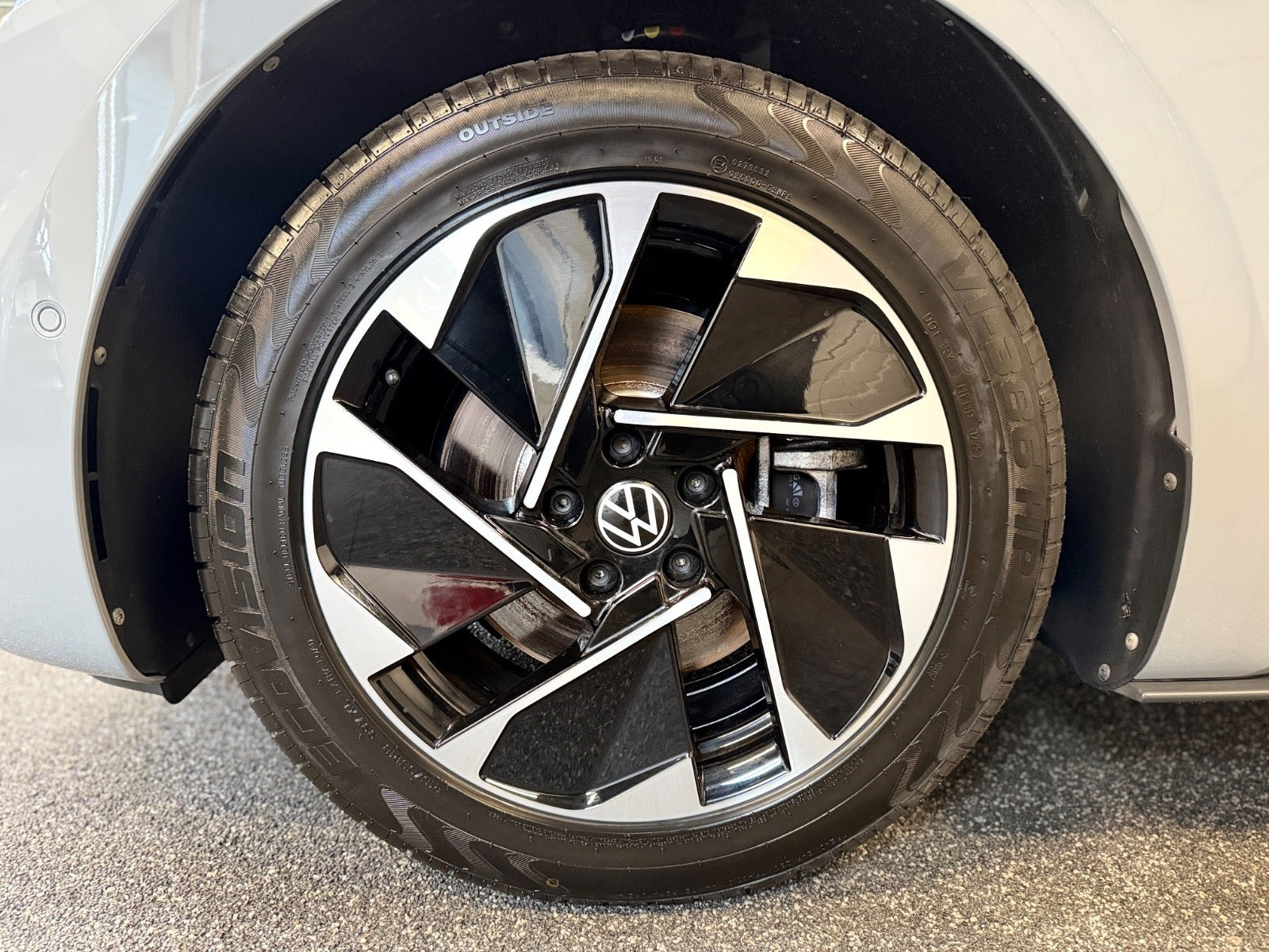 Grå VW ID.3 fra 2022