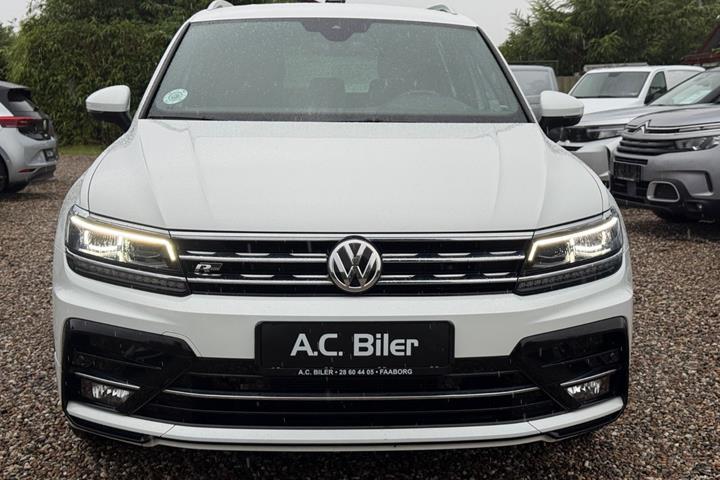 Hvid VW Tiguan fra 2018