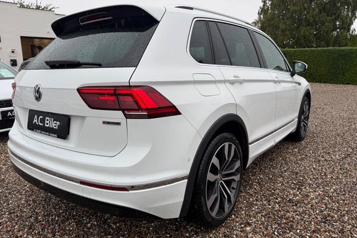 Hvid VW Tiguan fra 2018