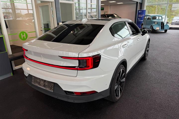 Hvid Polestar 2 fra 2022