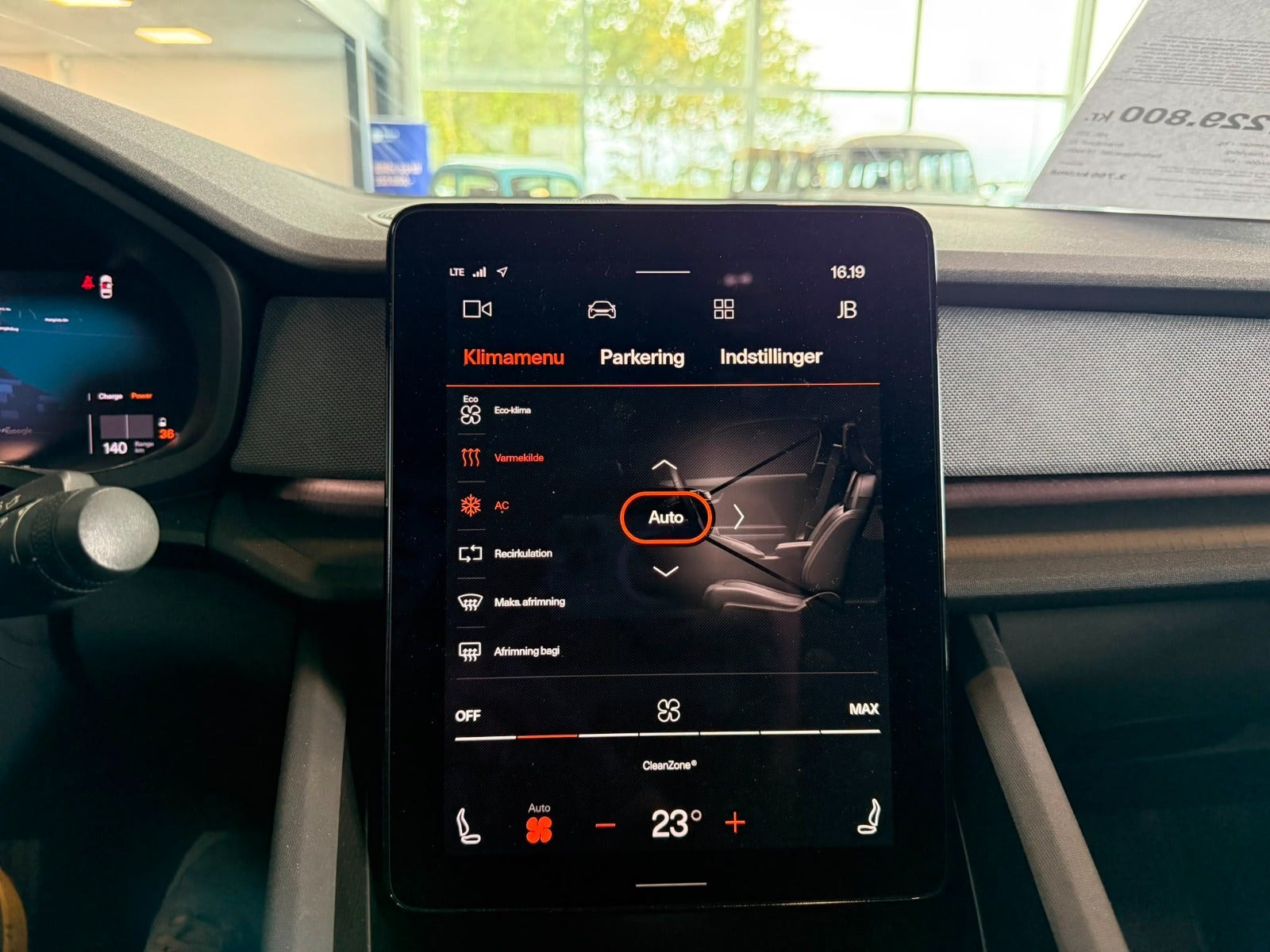 Hvid Polestar 2 fra 2022