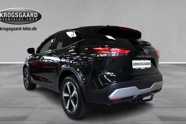 Sort Nissan Qashqai fra 2021