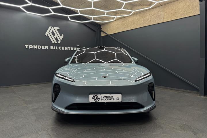 Blå Nio ET5 fra 2023
