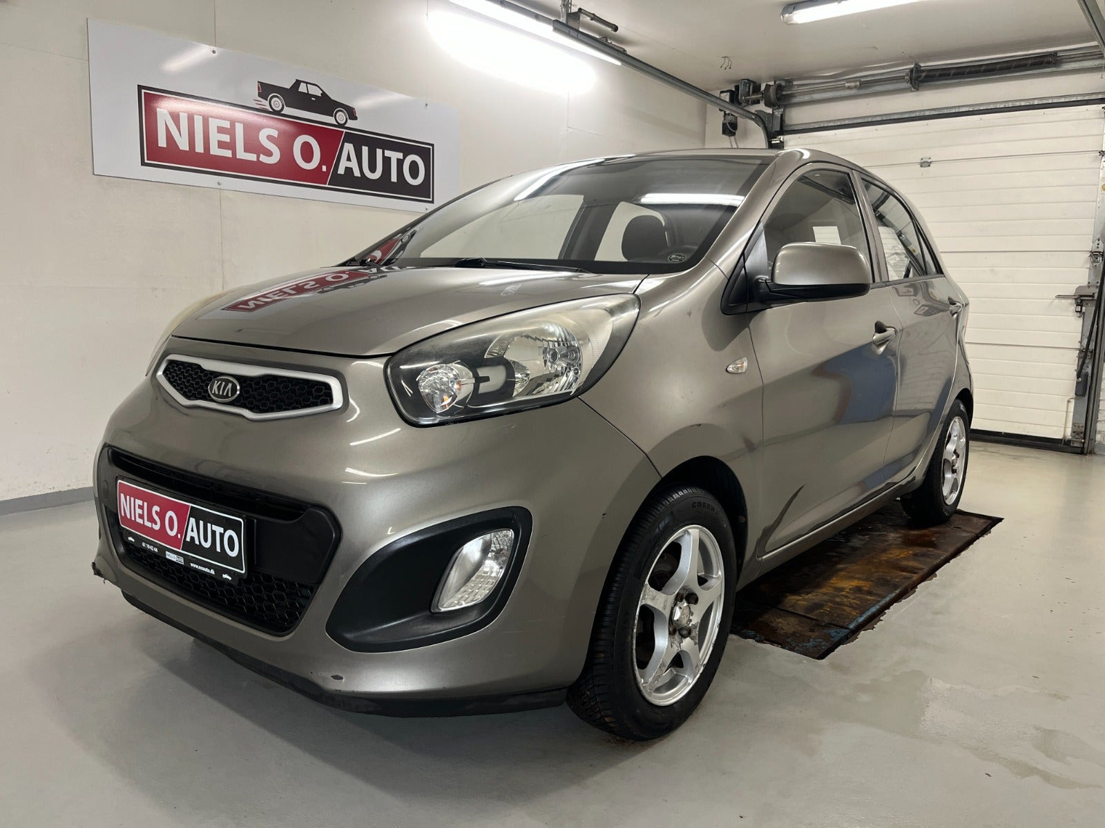 Orange Kia Picanto fra 2012