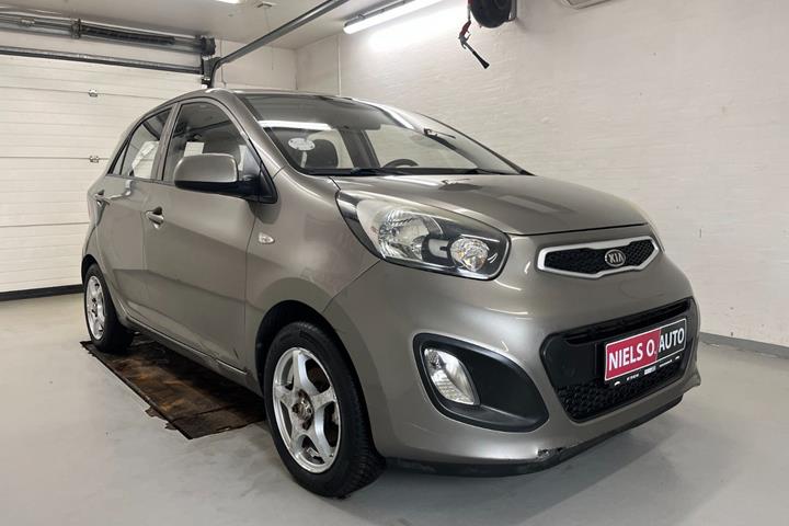 Orange Kia Picanto fra 2012