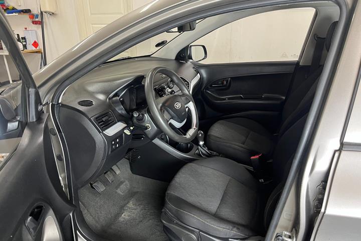 Orange Kia Picanto fra 2012