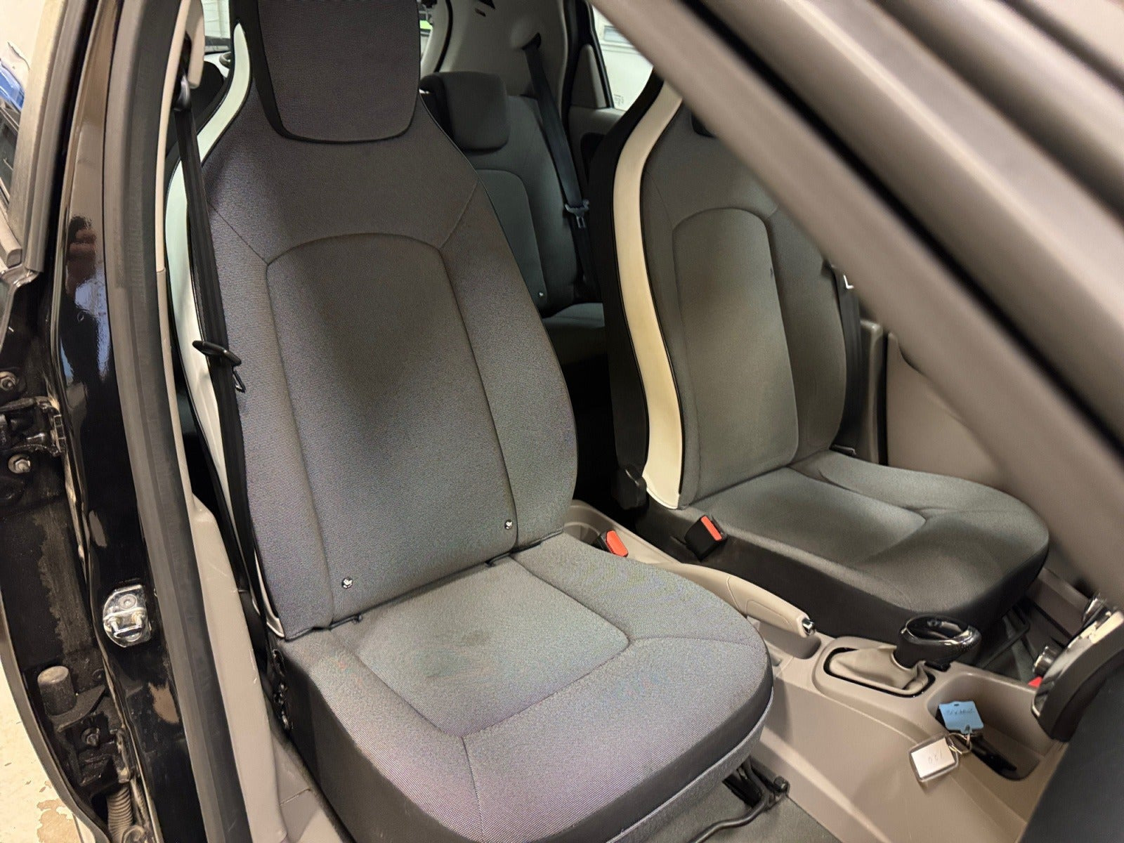 Sort Renault Zoe fra 2015