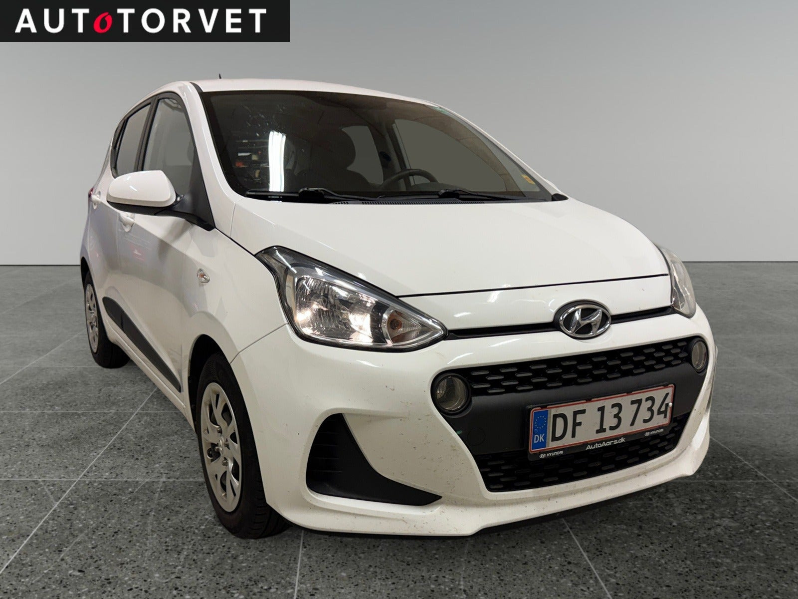 Hvid Hyundai i10 fra 2020