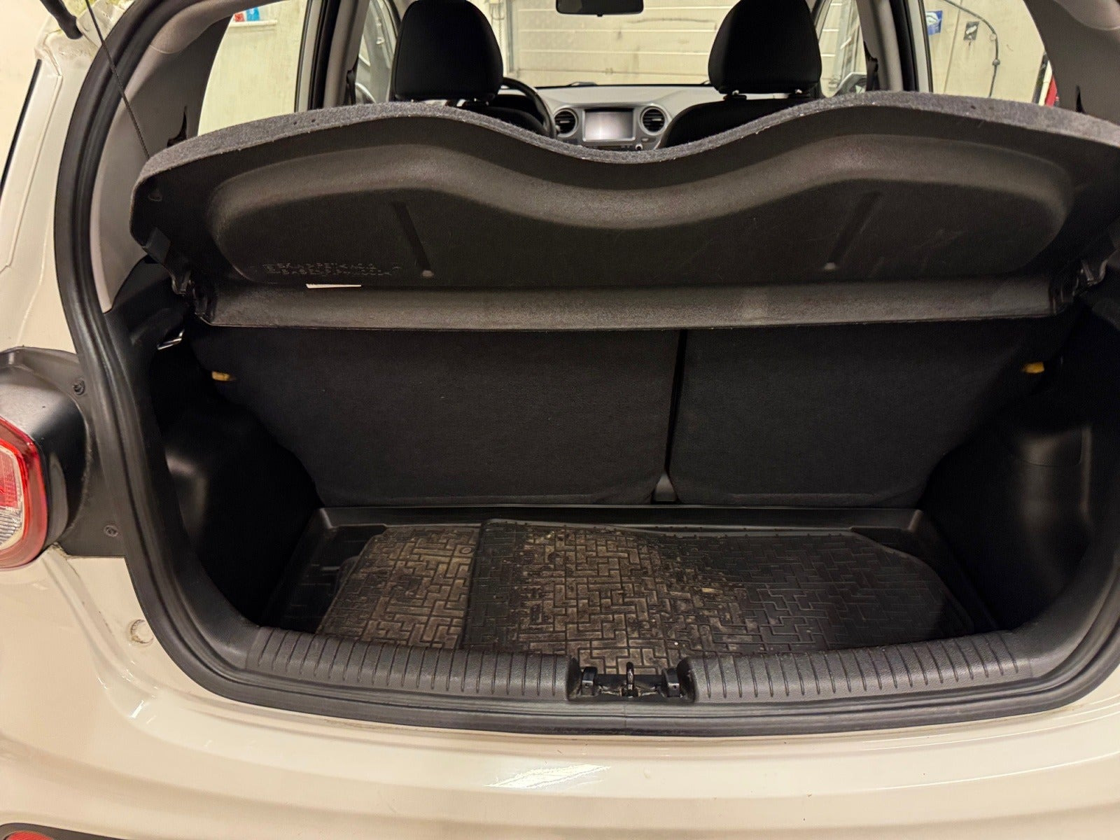 Hvid Hyundai i10 fra 2020