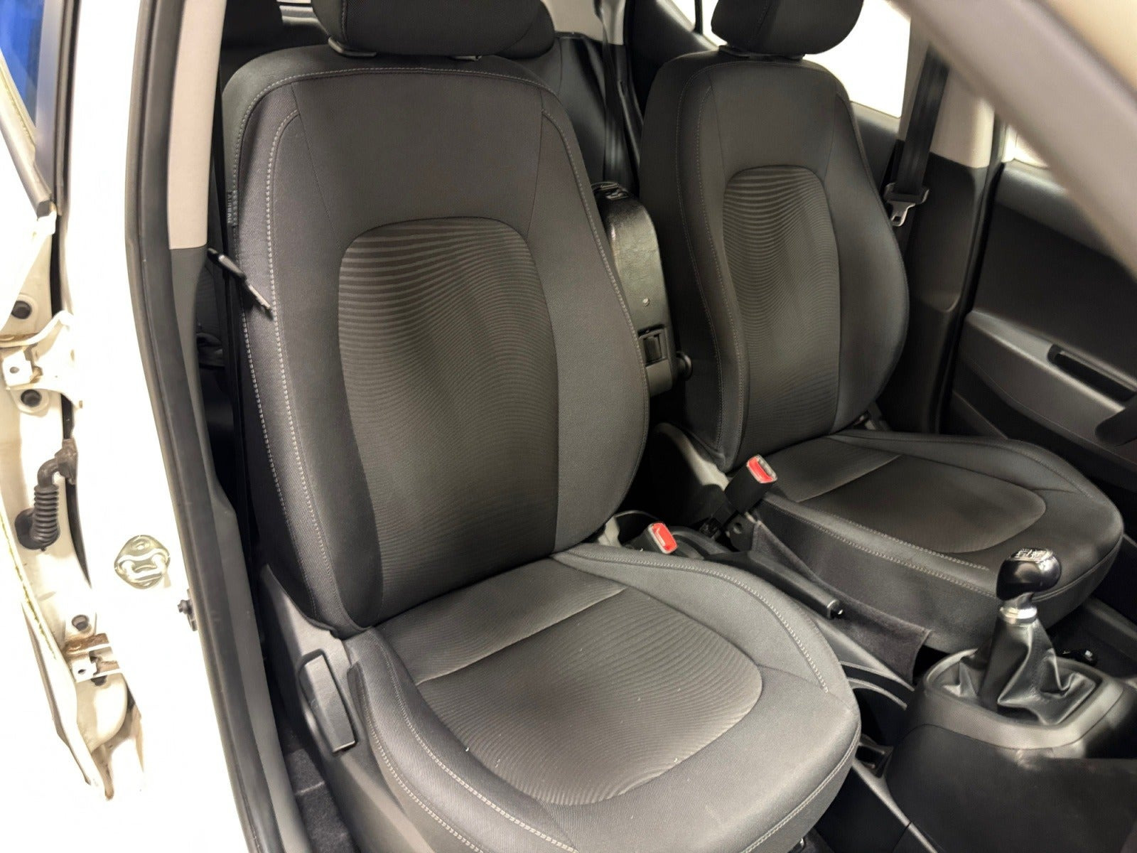Hvid Hyundai i10 fra 2020