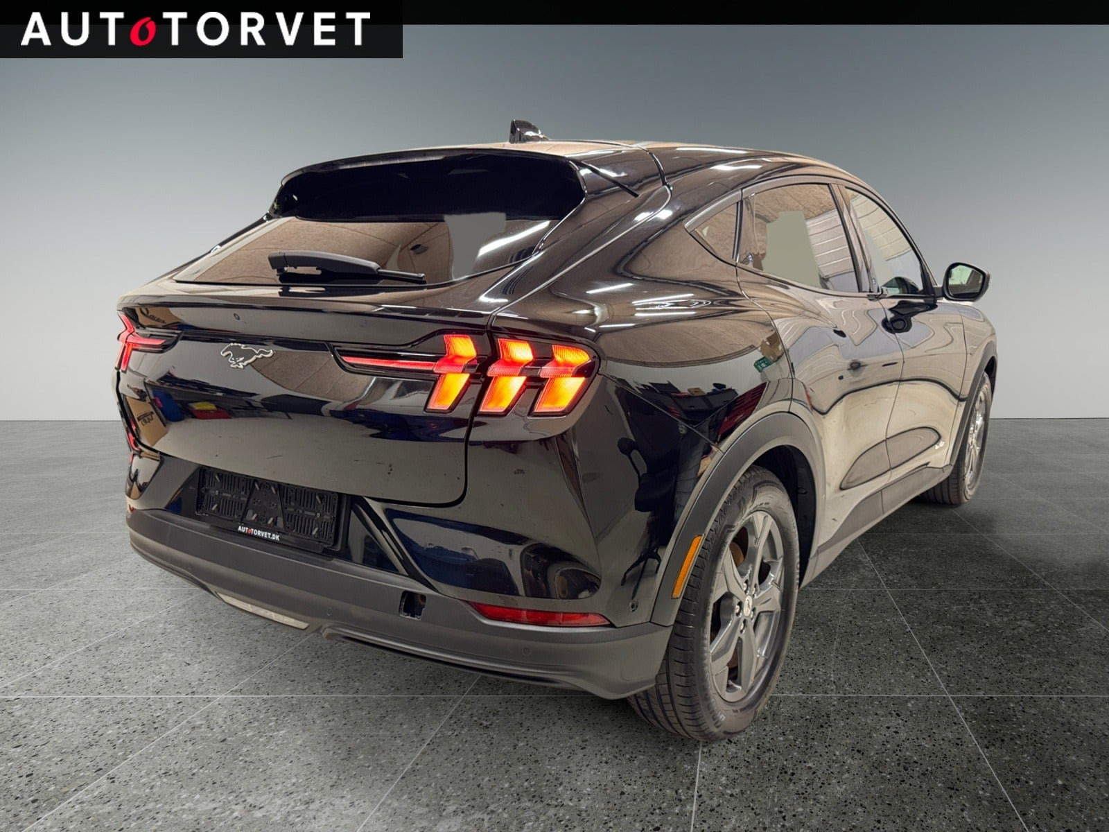 Sort Ford Mustang Mach-E fra 2021