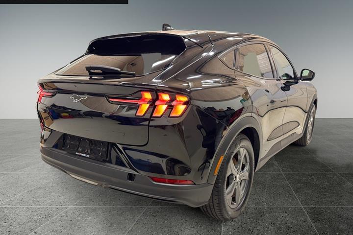 Sort Ford Mustang Mach-E fra 2021