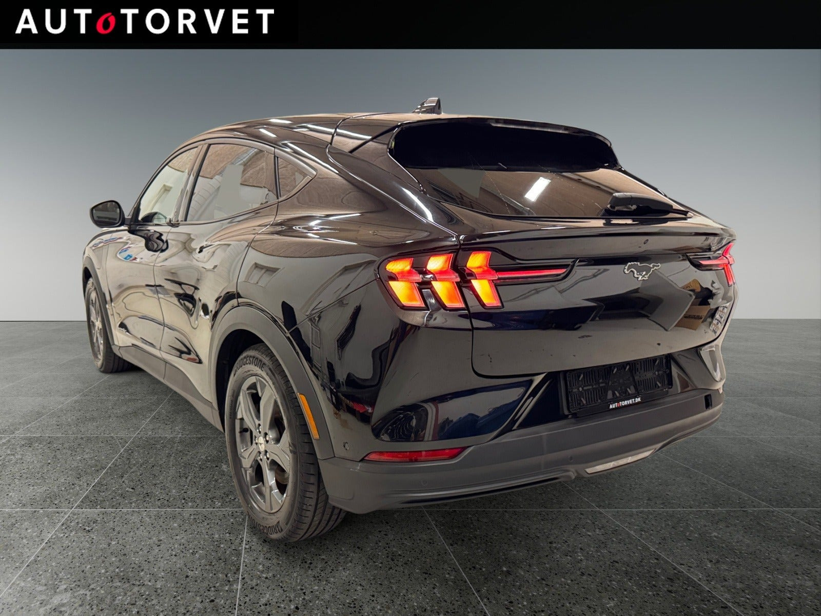 Sort Ford Mustang Mach-E fra 2021