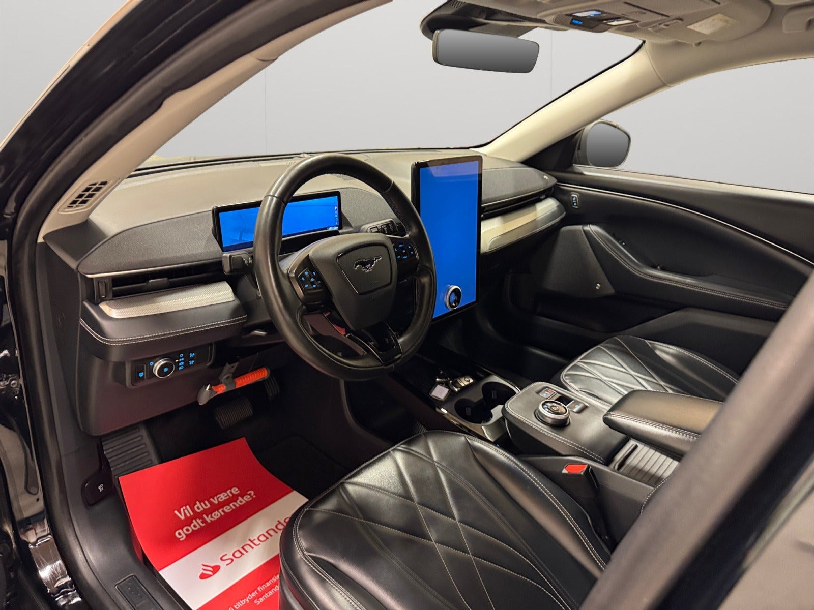 Sort Ford Mustang Mach-E fra 2021