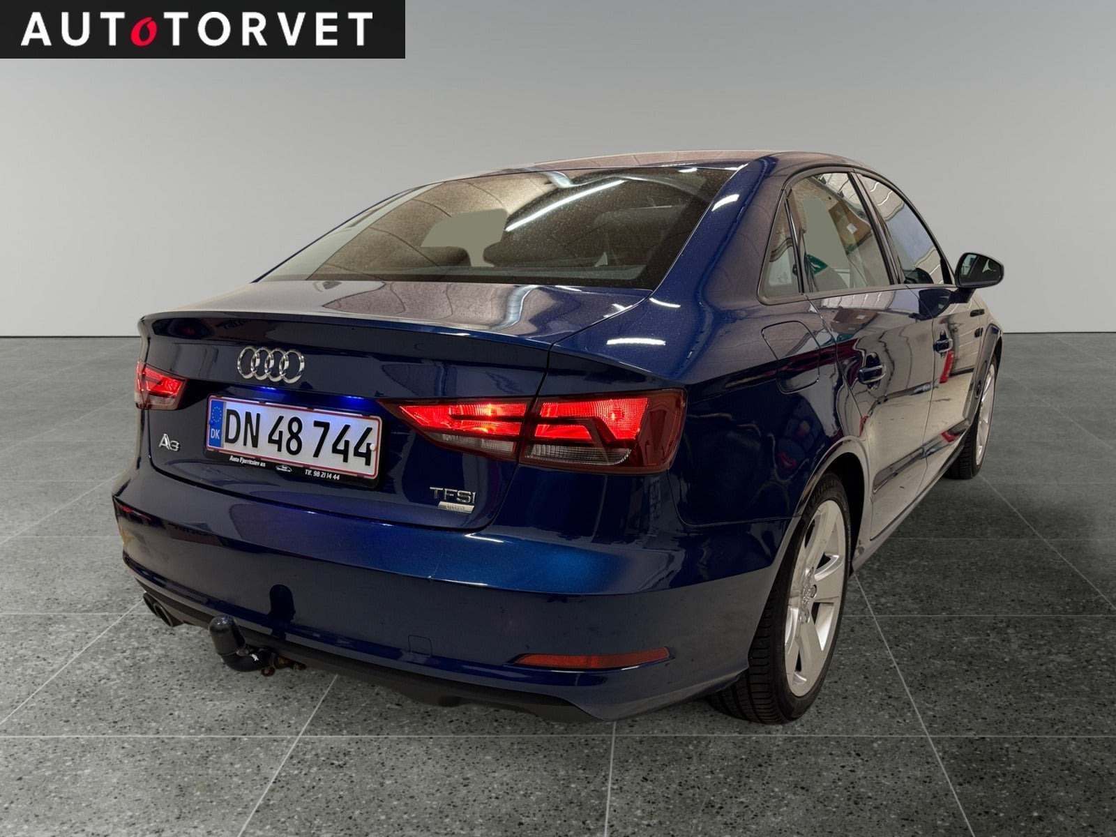Blå Audi A3 fra 2015