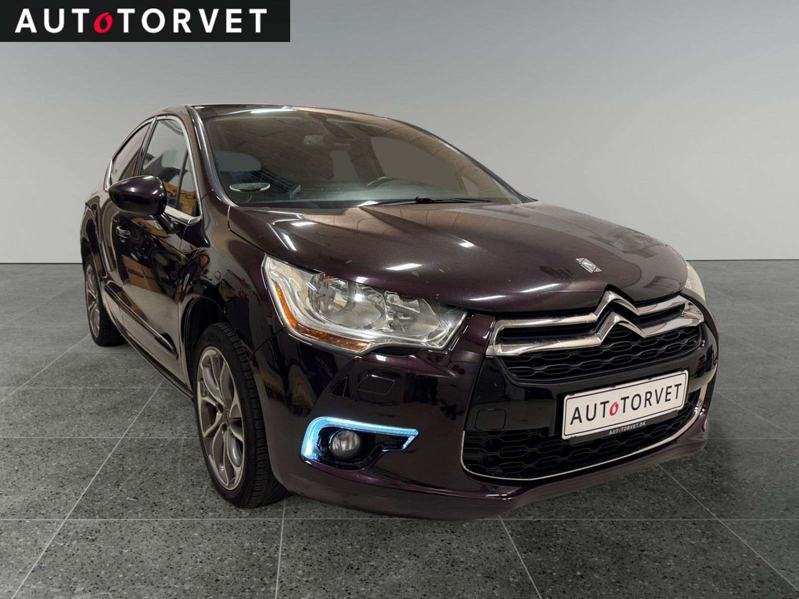 Lilla Citroën DS4 fra 2015