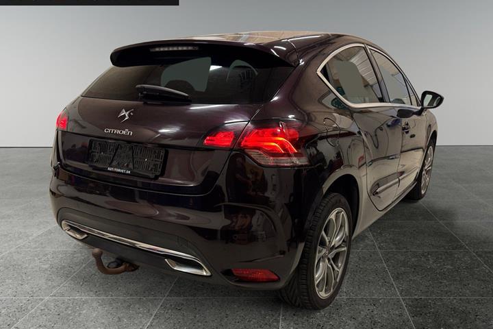 Lilla Citroën DS4 fra 2015