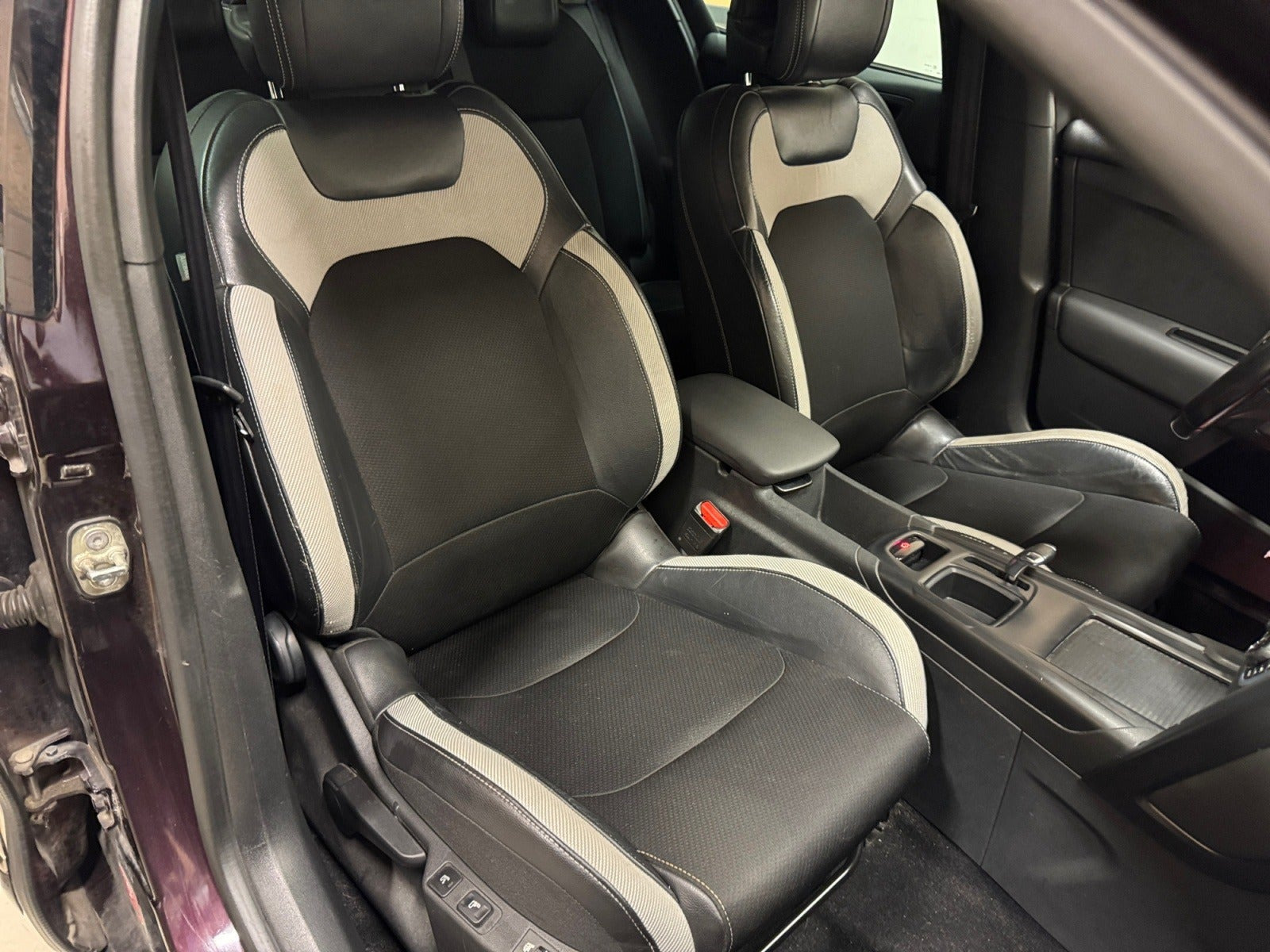 Lilla Citroën DS4 fra 2015