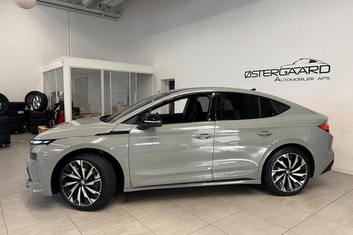 Grå Skoda Enyaq fra 2026