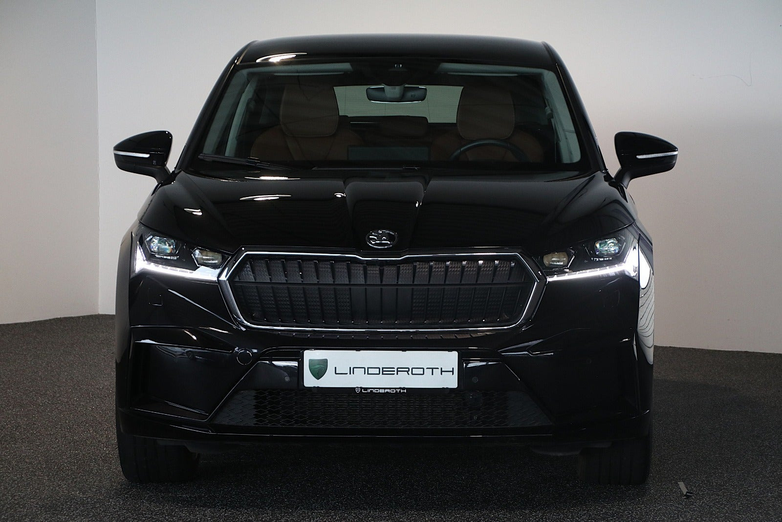 Sort Skoda Enyaq fra 2023