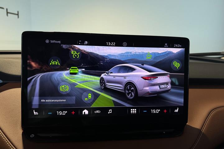 Sort Skoda Enyaq fra 2023