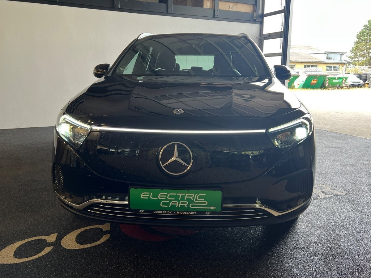 Sort Mercedes EQA250+ fra 2025