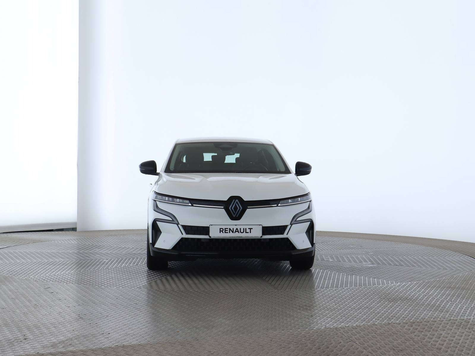 Hvid Renault Megane E-Tech fra 2023