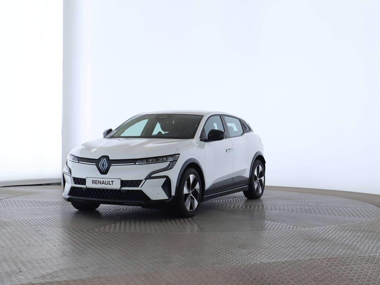 Hvid Renault Megane E-Tech fra 2023