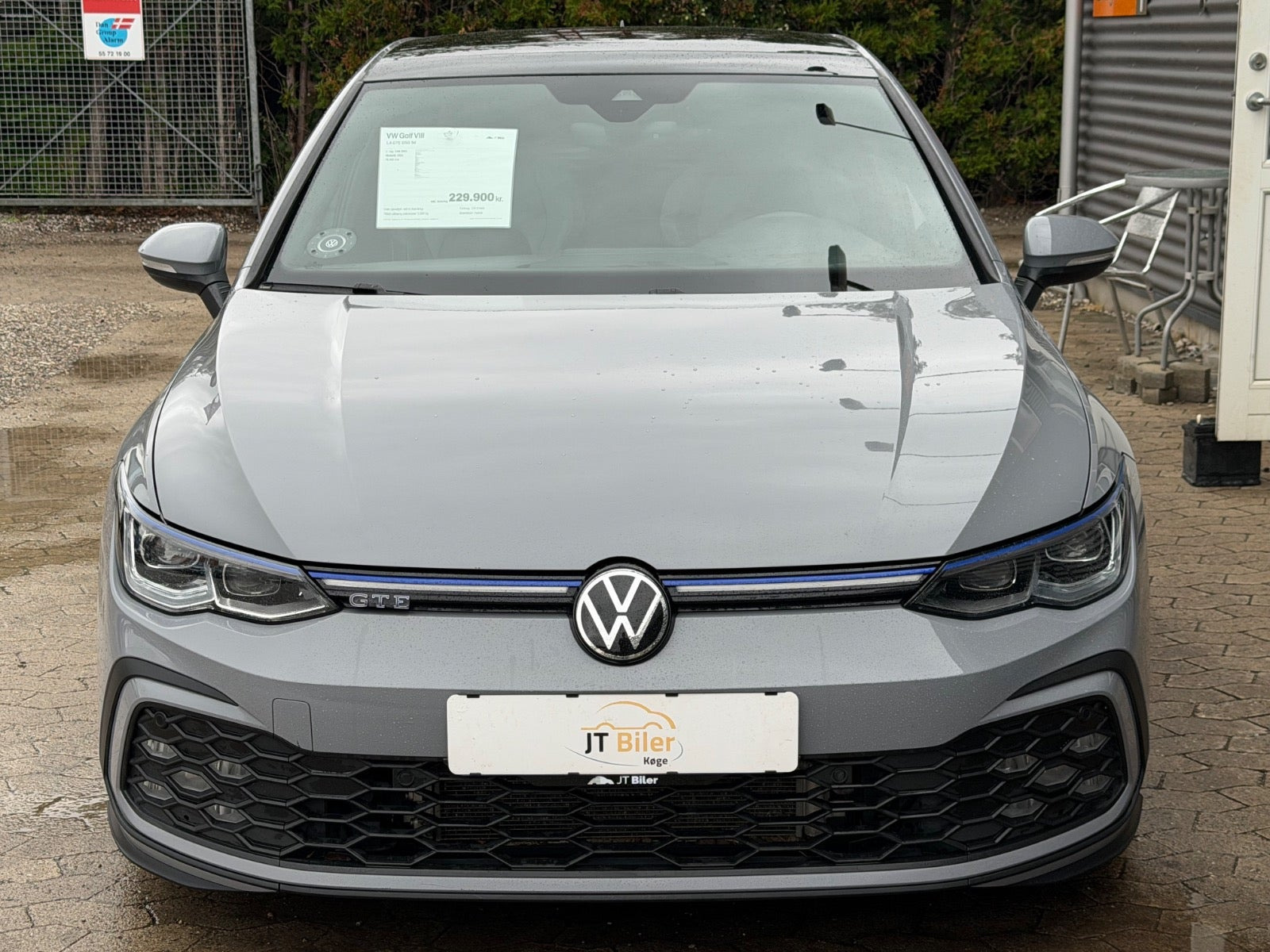 Grå VW Golf VIII fra 2021