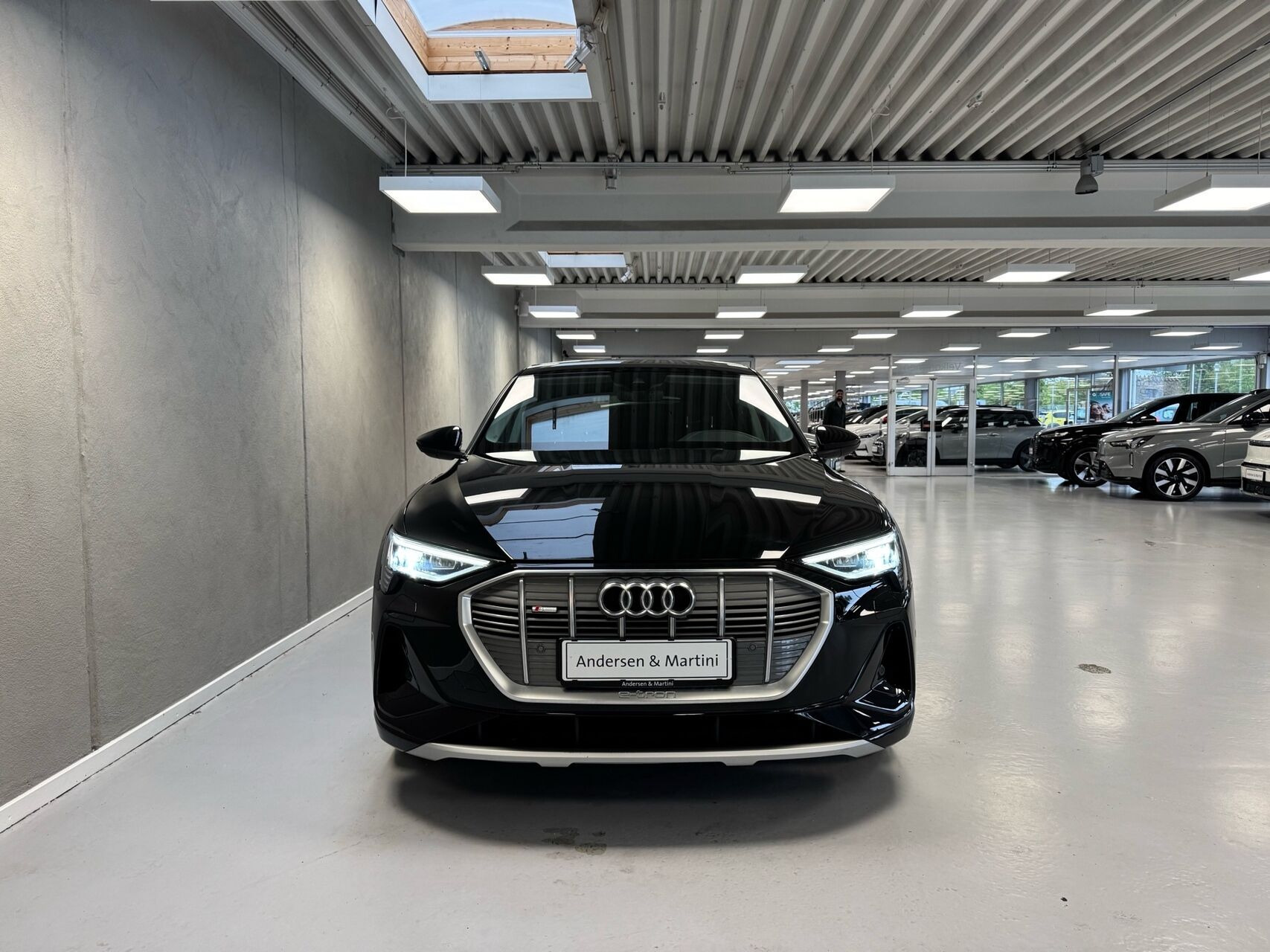 Sort Audi e-tron fra 2022