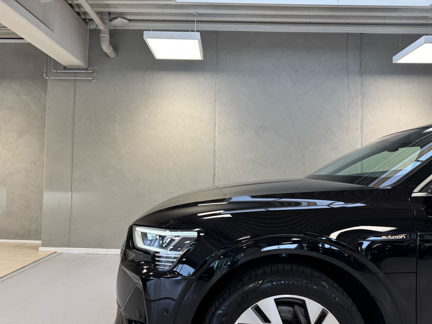 Sort Audi e-tron fra 2022