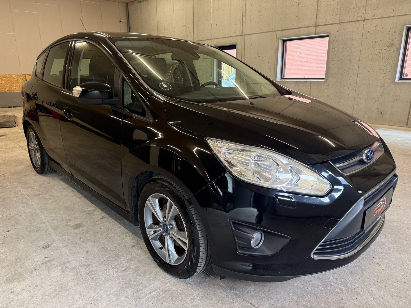 Sort Ford C-MAX fra 2015