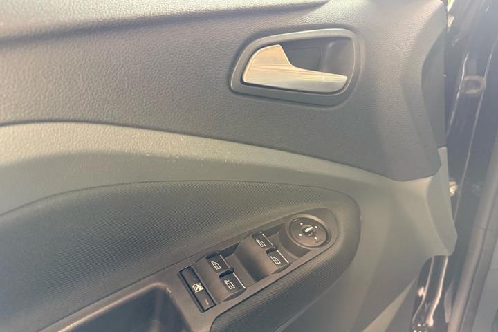 Sort Ford C-MAX fra 2015