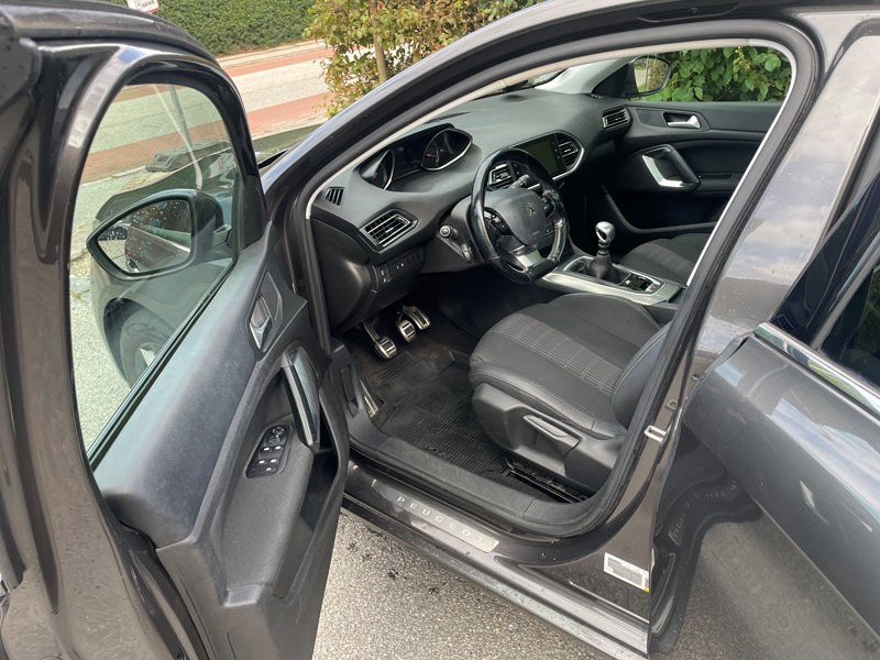 undefined Peugeot 308 fra 2018