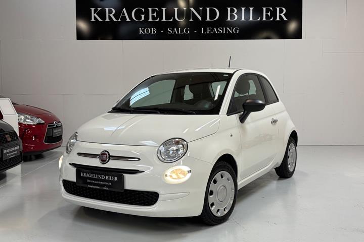 Grøn Fiat 500 fra 2020 set udefra